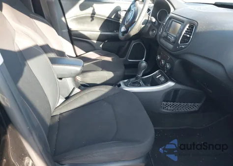 2018 Jeep Compass Sport Fwd z USA, uszkodzony, nr VIN 3C4NJCABXJT338594